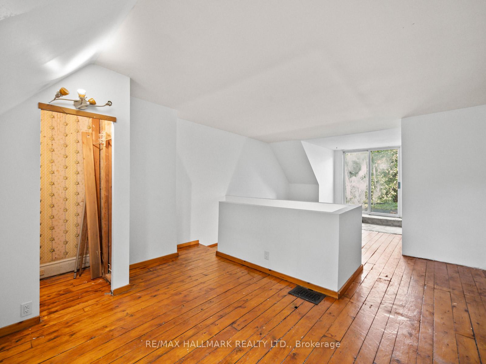 Photo 32 of 73 Withrow Avenue, Toronto, North Riverdale — HOMEH
