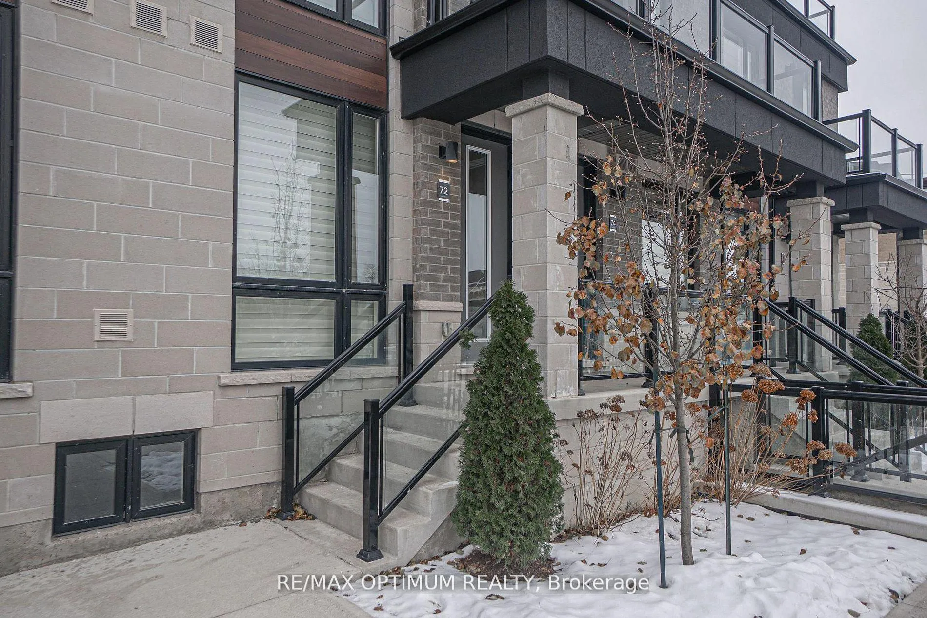 Photo 4 of Unit 72, 80 Knotsberry Circle, Brampton, Bram West — HOMEH