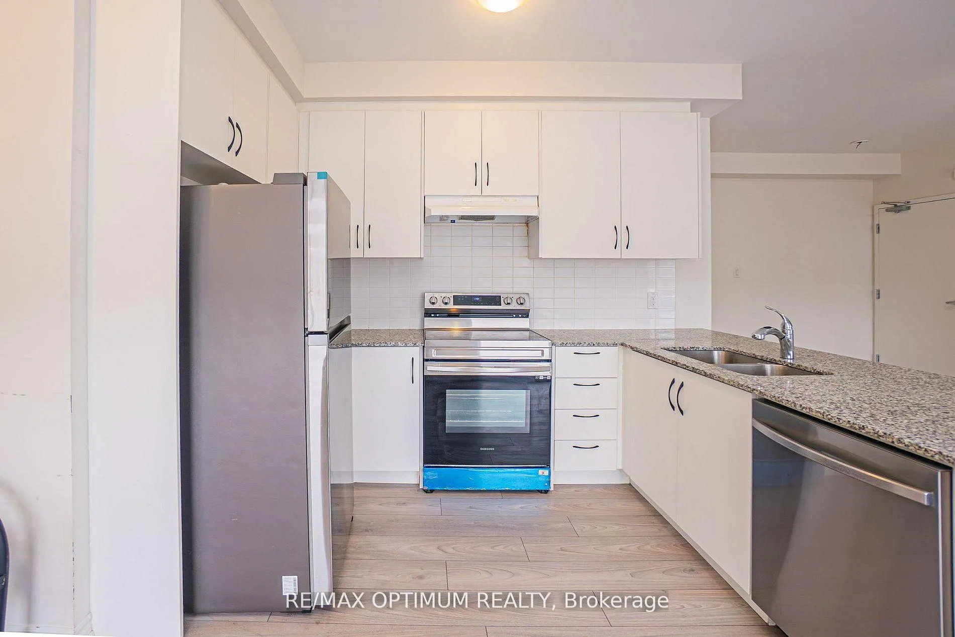 Photo 9 of Unit 72, 80 Knotsberry Circle, Brampton, Bram West — HOMEH