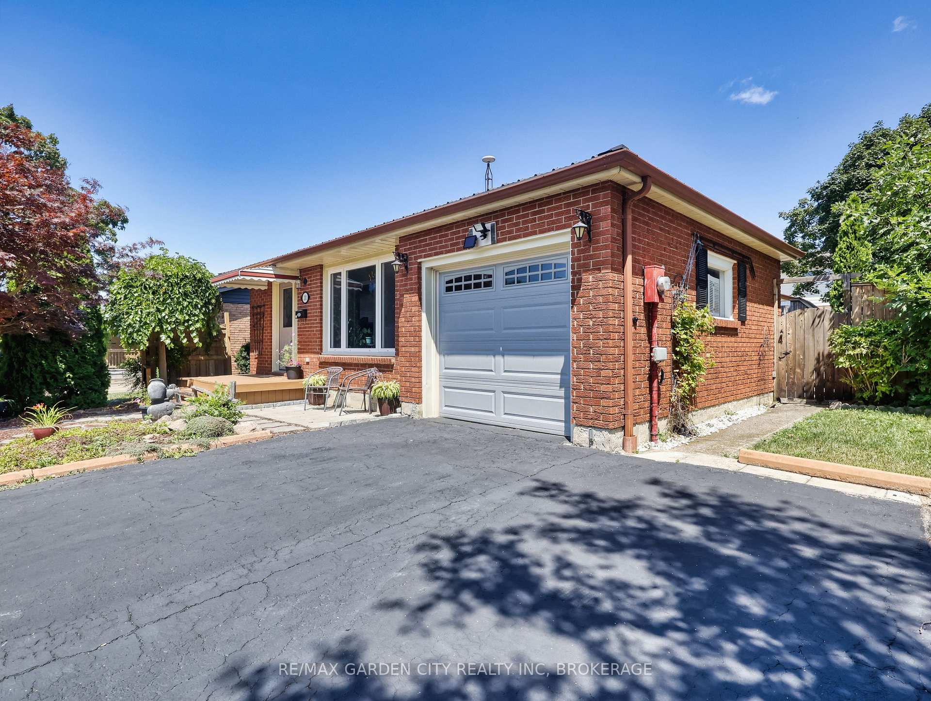 Photo 3 of 101 Keefer Road, Thorold, Confederation Heights — HOMEH