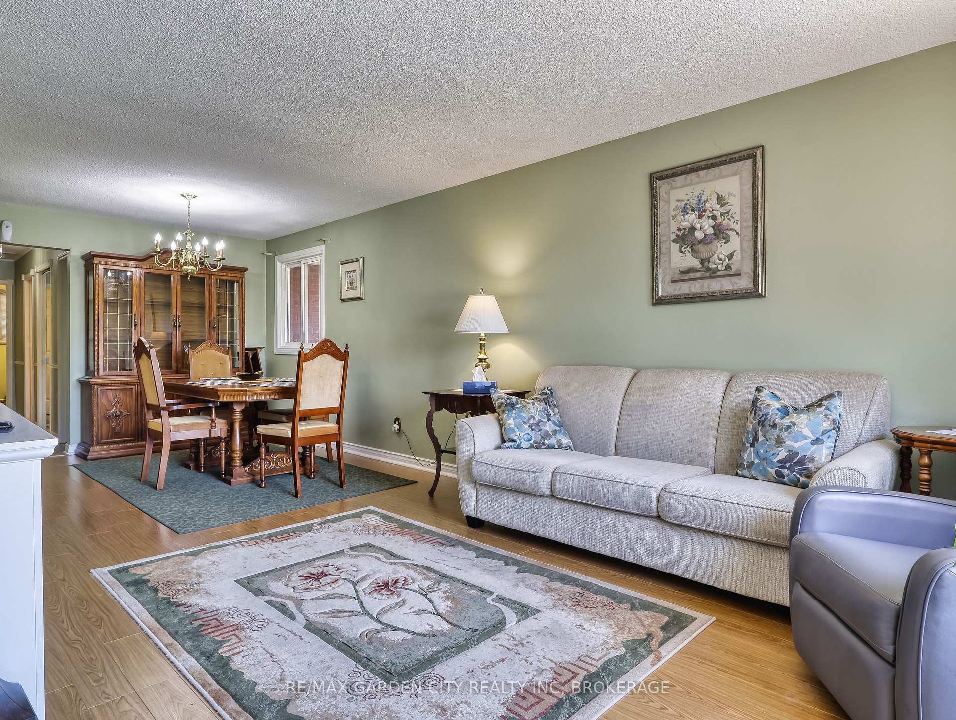 Photo 16 of 101 Keefer Road, Thorold, Confederation Heights — HOMEH
