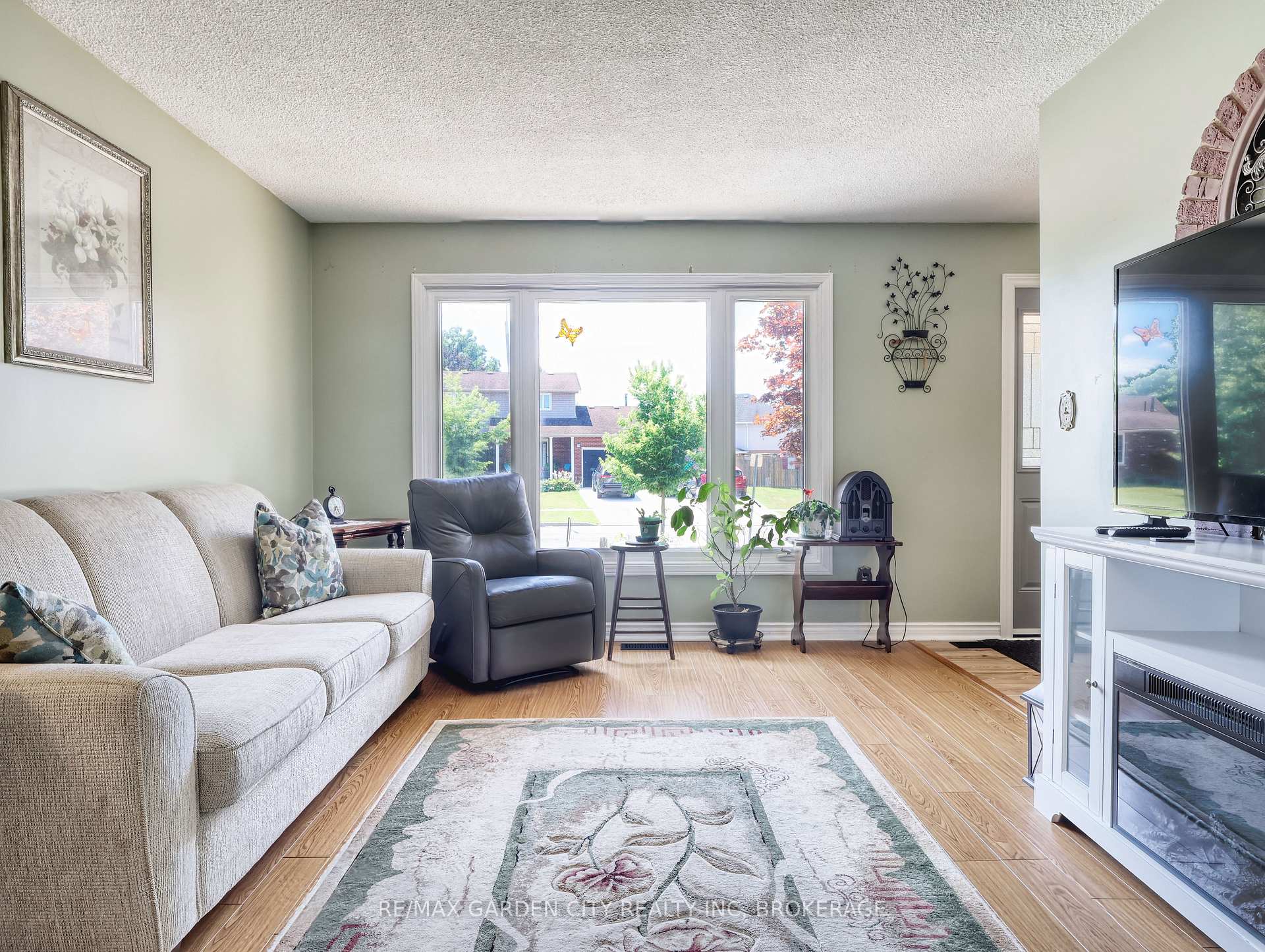 Photo 18 of 101 Keefer Road, Thorold, Confederation Heights — HOMEH