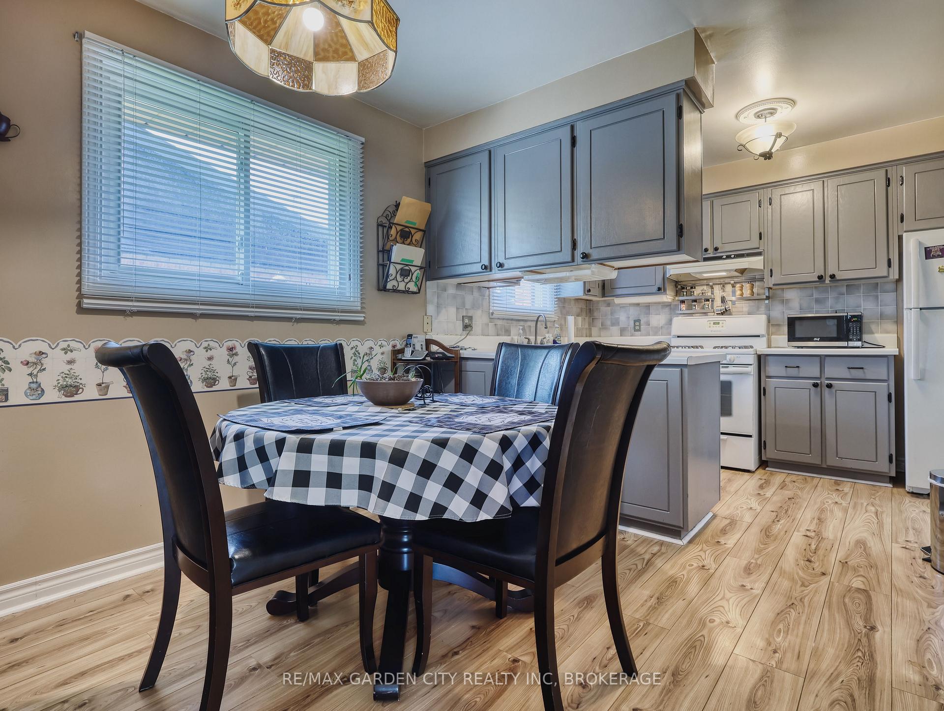 Photo 23 of 101 Keefer Road, Thorold, Confederation Heights — HOMEH