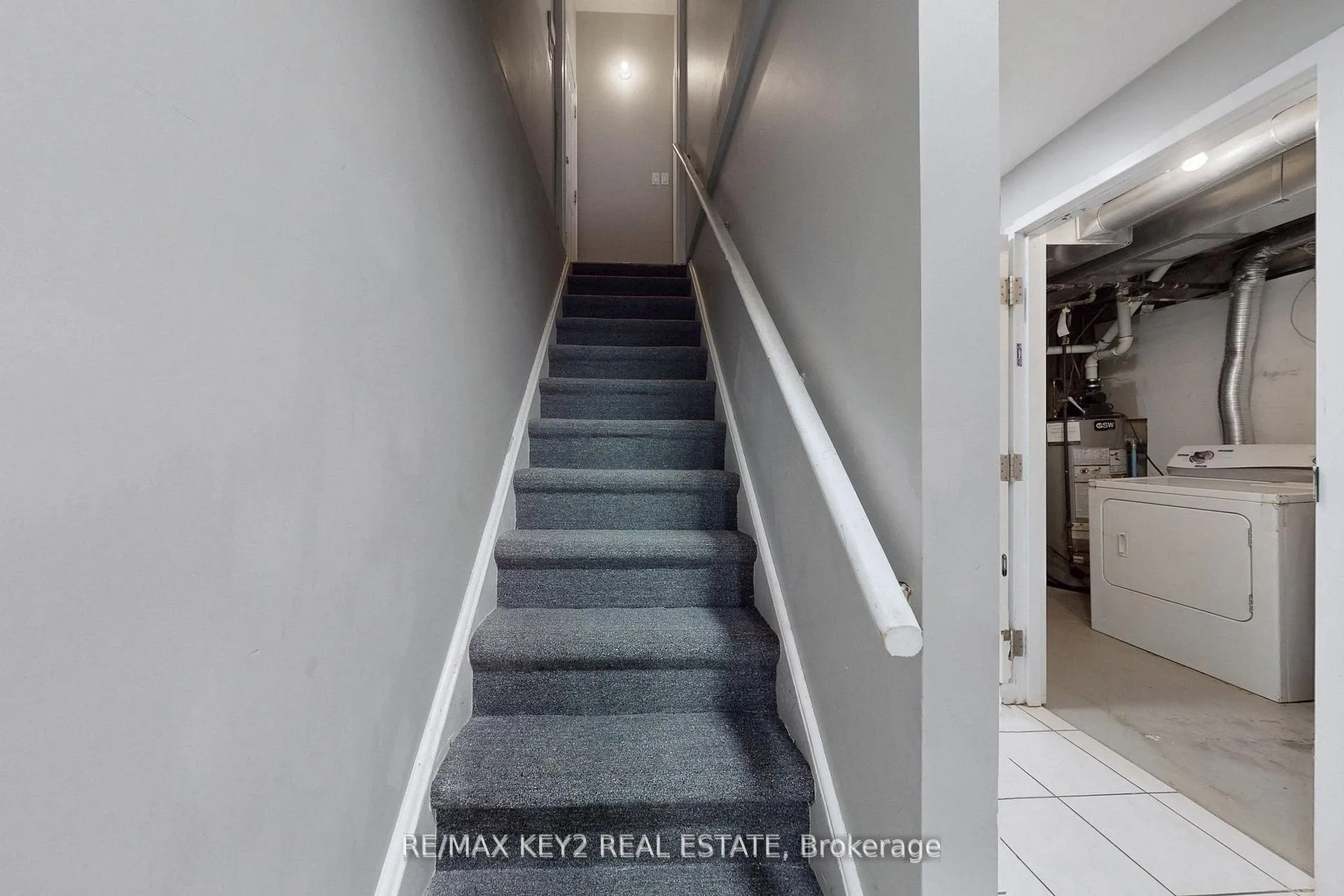 Photo 2 of Unit Bsmt, 201 Hopecrest Road, Markham, Cachet — HOMEH