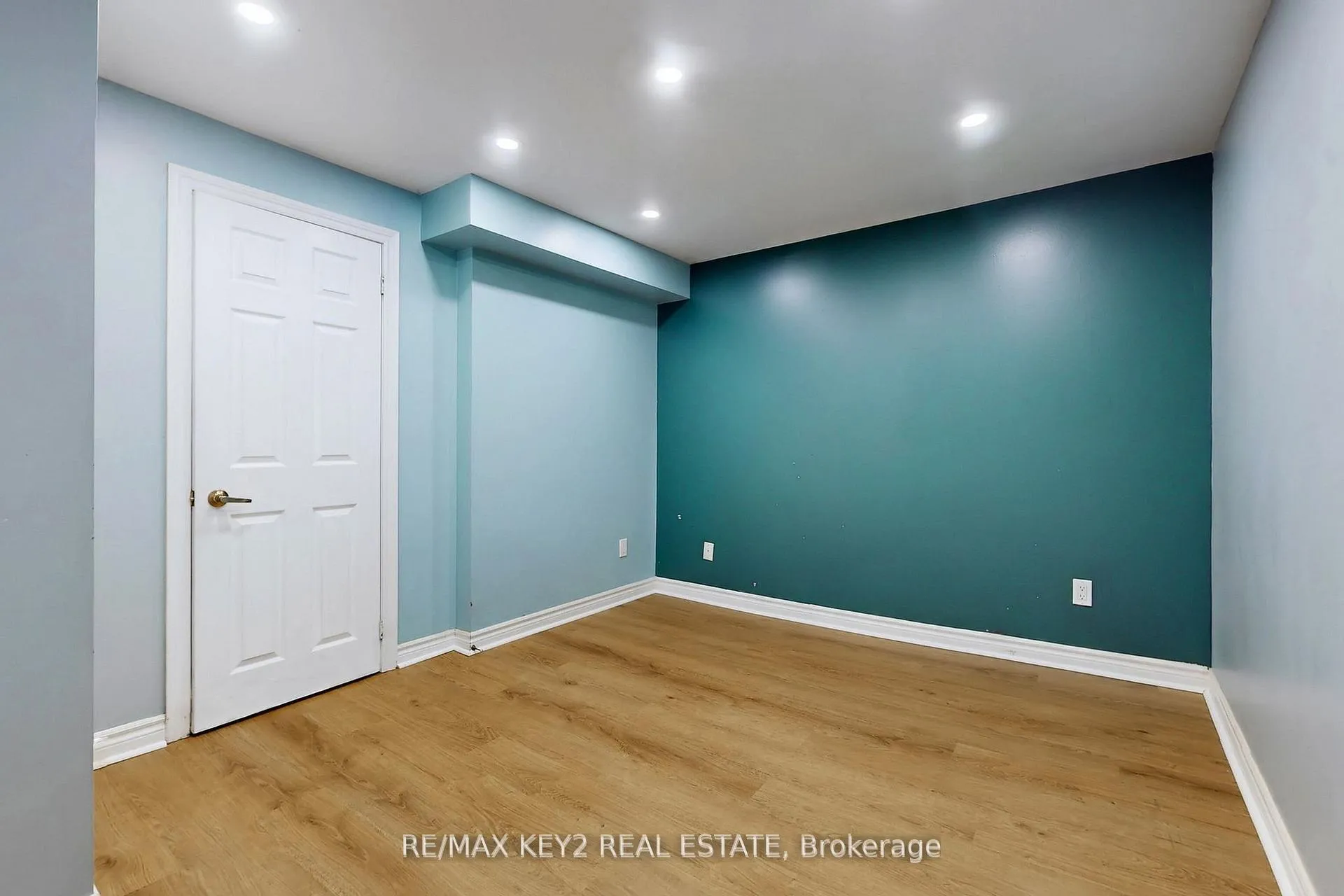 Photo 7 of Unit Bsmt, 201 Hopecrest Road, Markham, Cachet — HOMEH