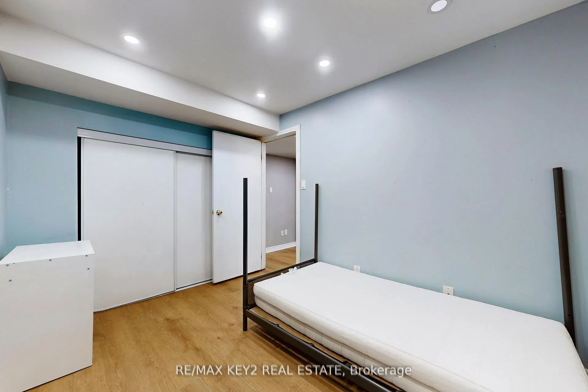 Photo 12 of Unit Bsmt, 201 Hopecrest Road, Markham, Cachet — HOMEH
