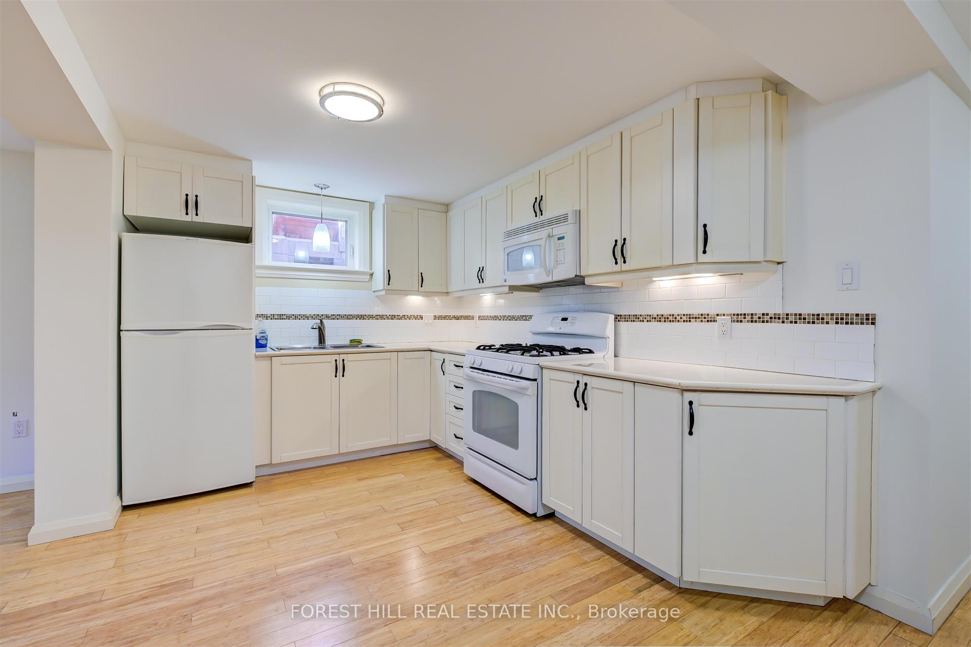 Photo 8 of Unit C, 345 Walmer Road, Toronto, Casa Loma — HOMEH