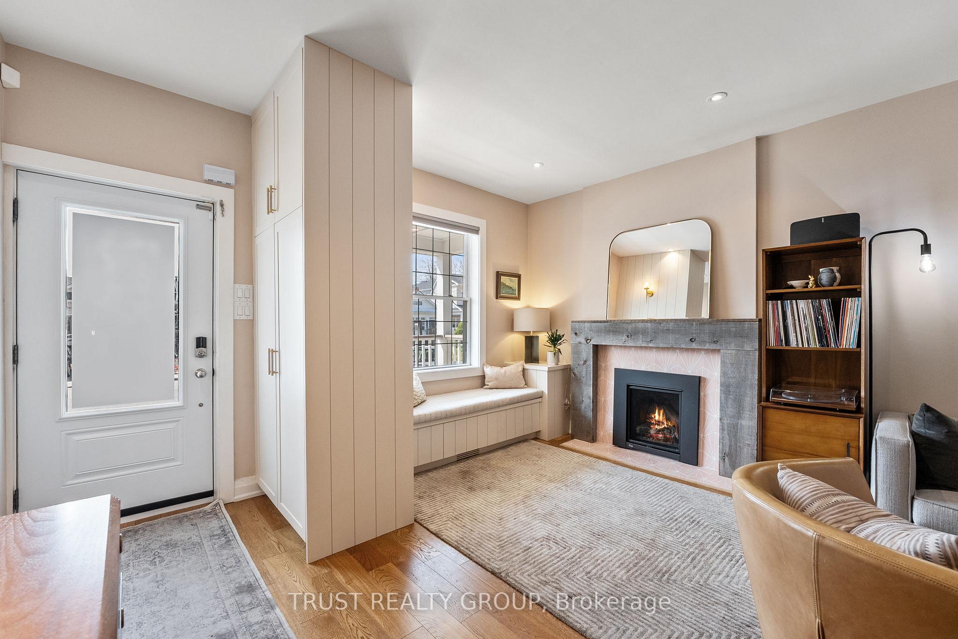 Photo 3 of 262 Queensdale Avenue, Toronto, Danforth Village-East York — HOMEH