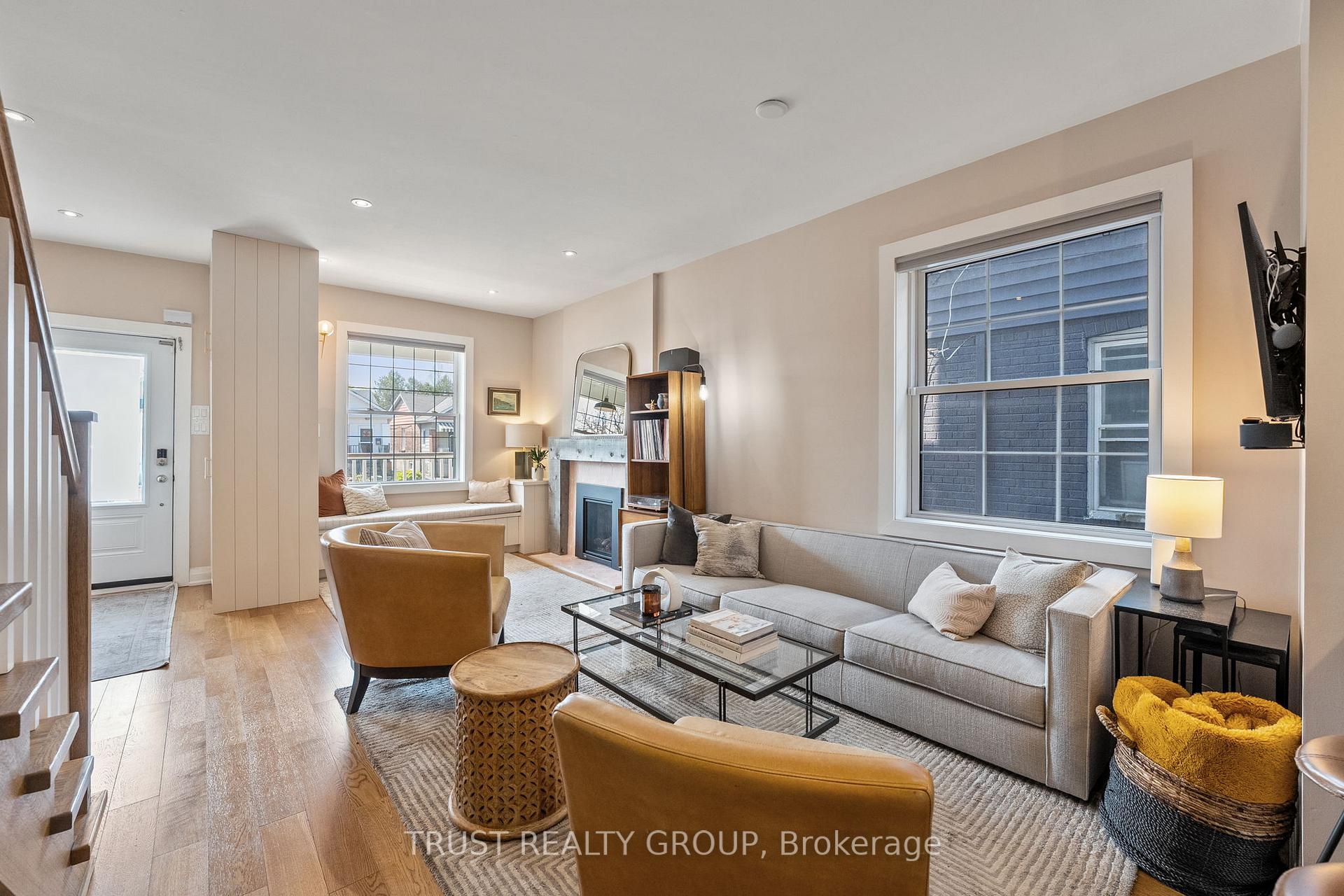Photo 5 of 262 Queensdale Avenue, Toronto, Danforth Village-East York — HOMEH