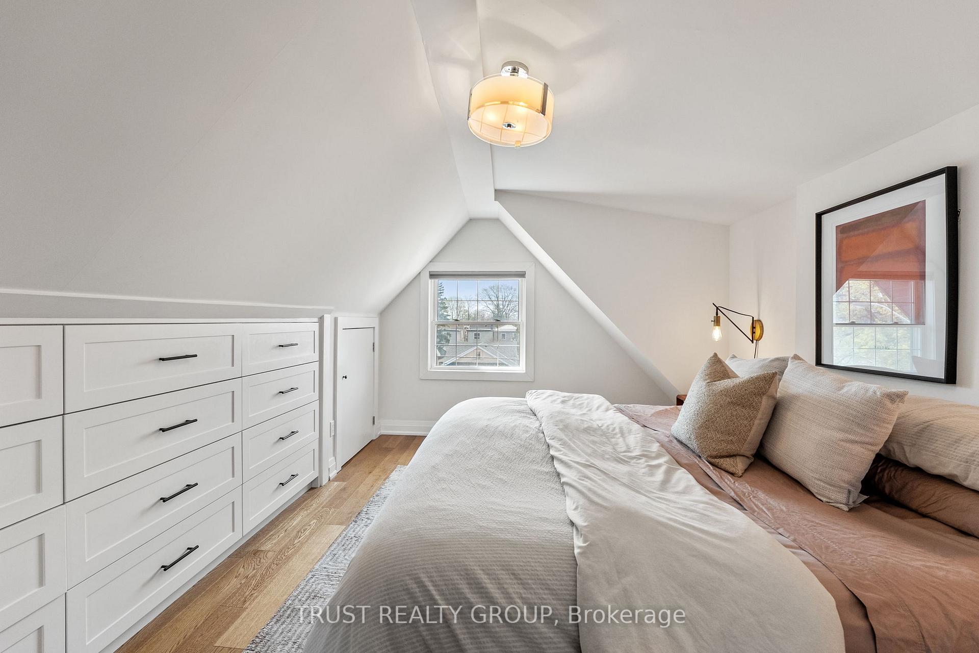 Photo 19 of 262 Queensdale Avenue, Toronto, Danforth Village-East York — HOMEH