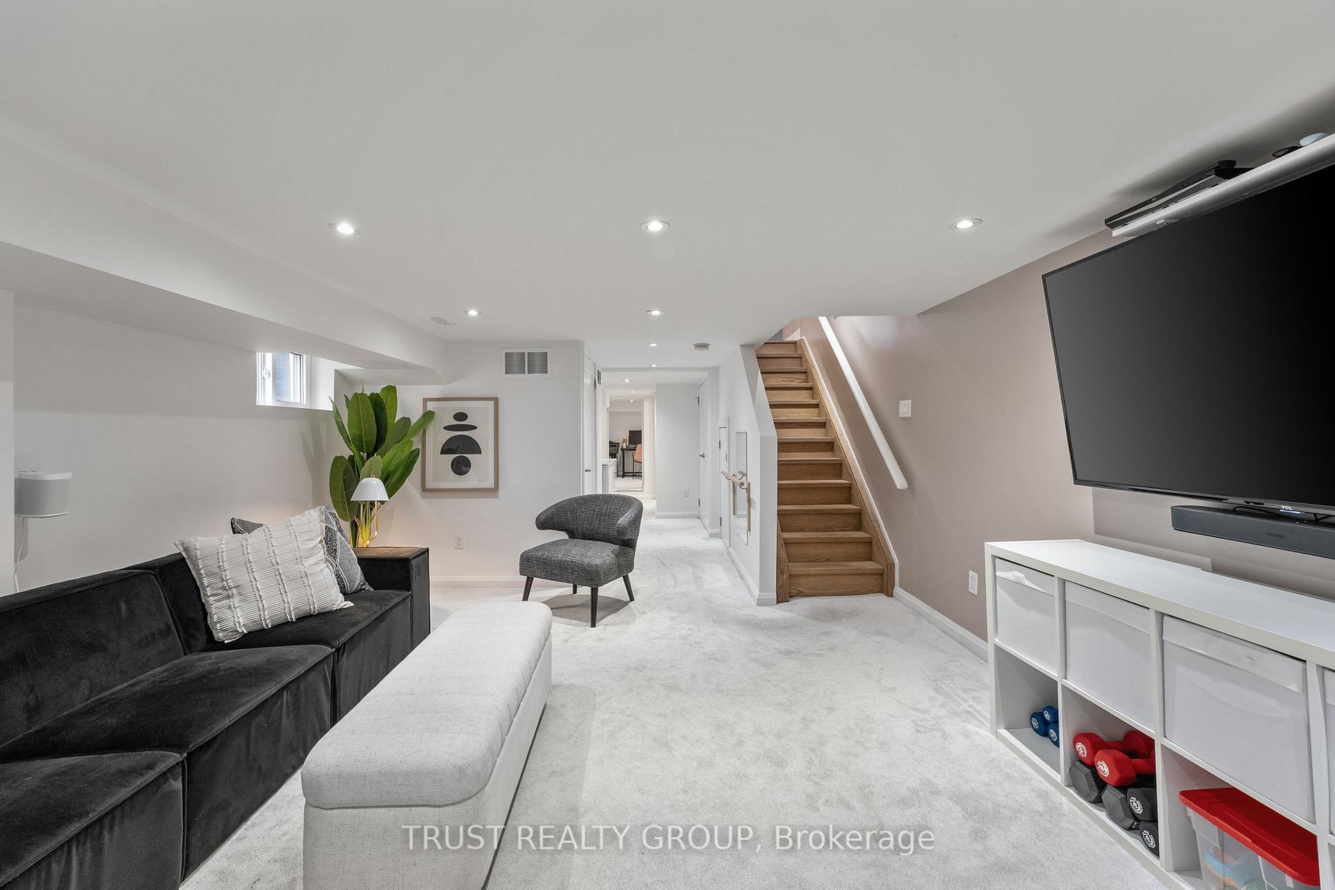 Photo 22 of 262 Queensdale Avenue, Toronto, Danforth Village-East York — HOMEH