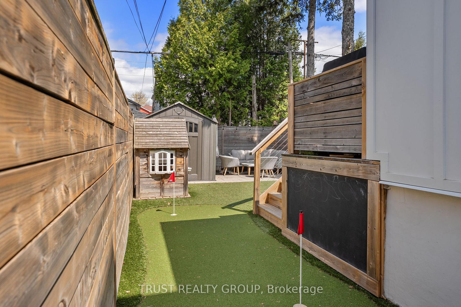 Photo 32 of 262 Queensdale Avenue, Toronto, Danforth Village-East York — HOMEH