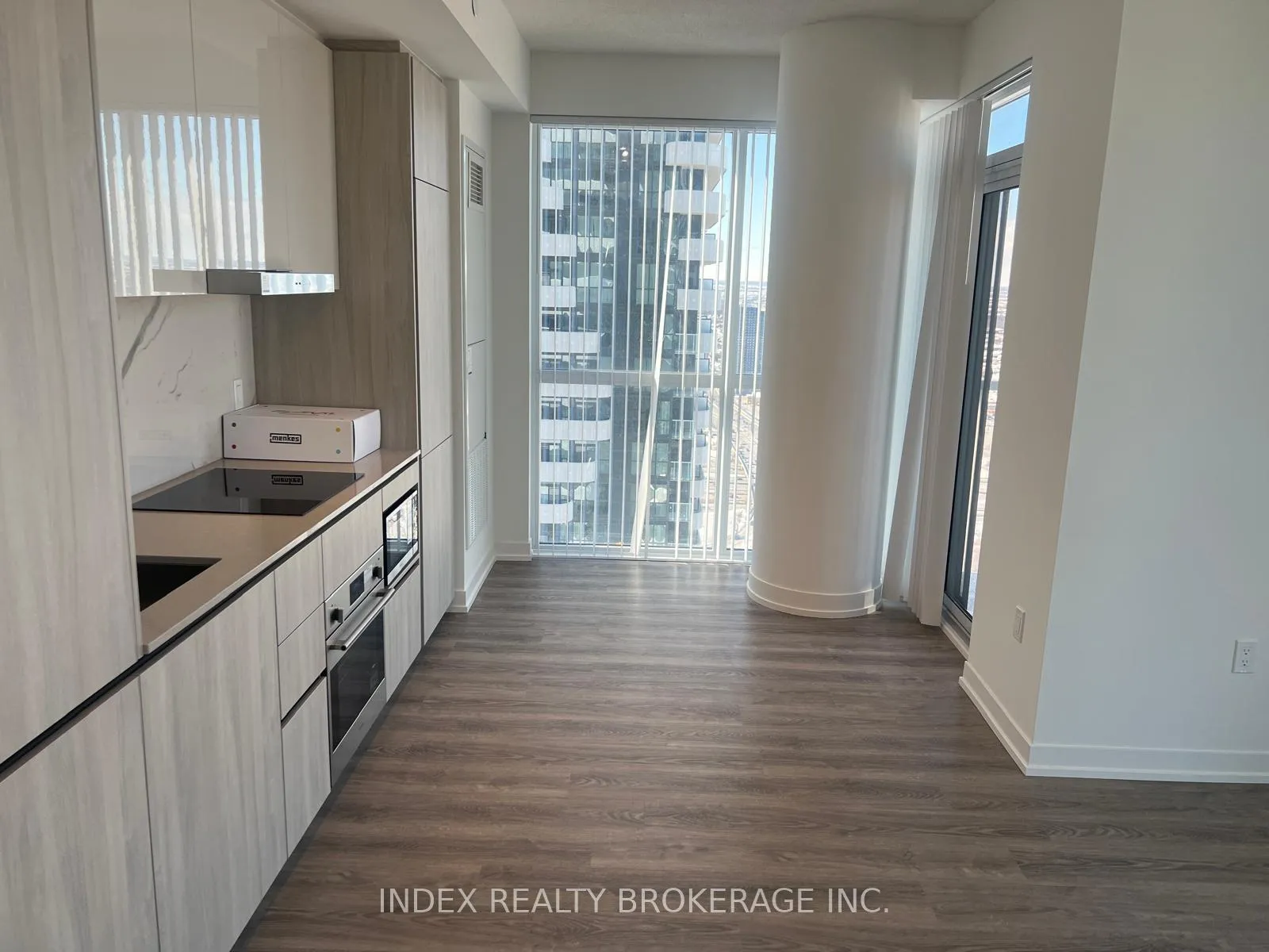 Photo 8 of Unit 4702, 8 Interchange Way, Vaughan, Vaughan Corporate Centre — HOMEH