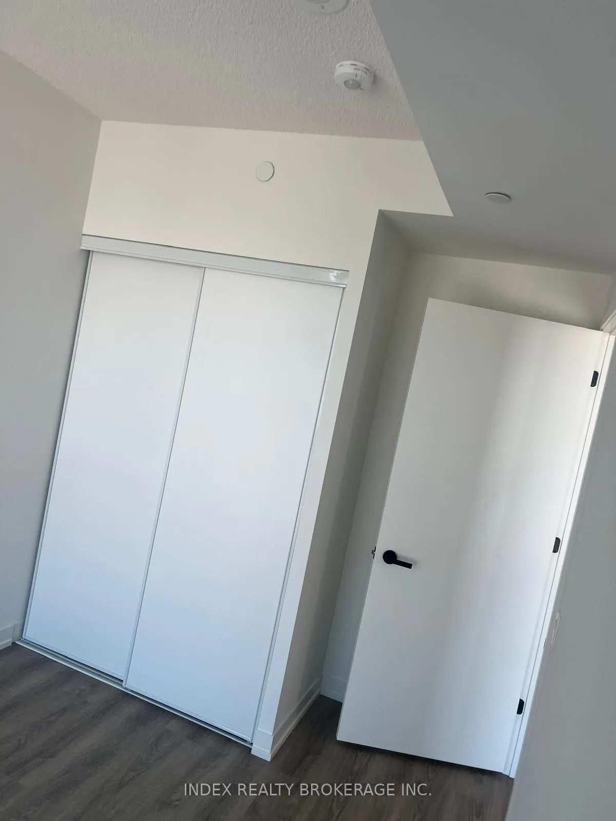 Photo 12 of Unit 4702, 8 Interchange Way, Vaughan, Vaughan Corporate Centre — HOMEH