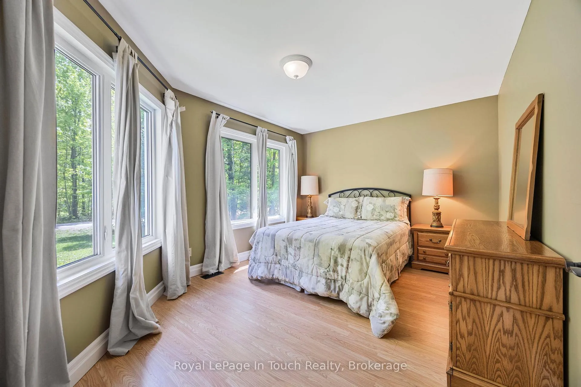 Photo 15 of 726 Pennorth Drive, Tiny, Rural Tiny — HOMEH