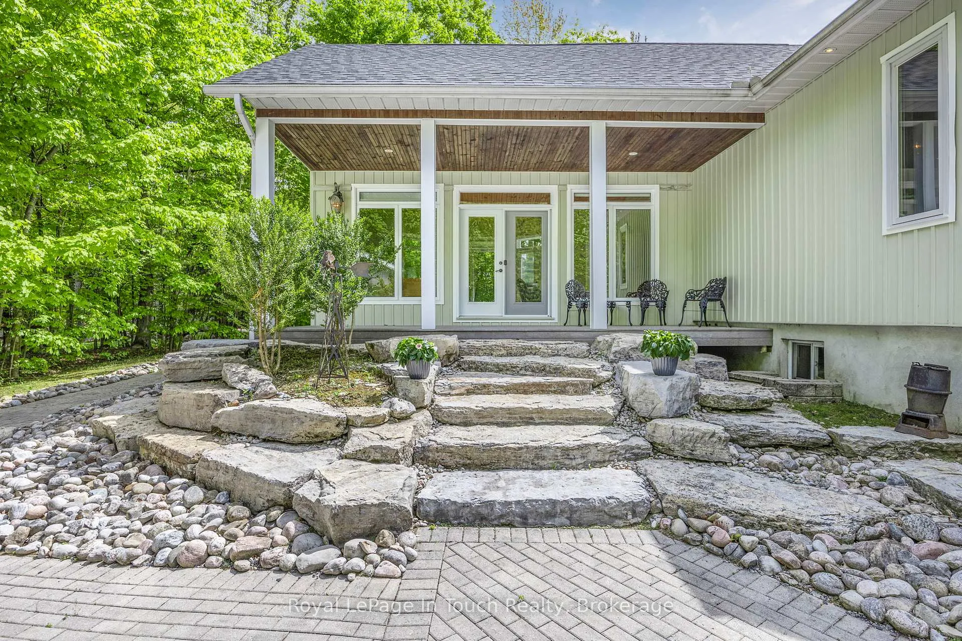 Photo 26 of 726 Pennorth Drive, Tiny, Rural Tiny — HOMEH