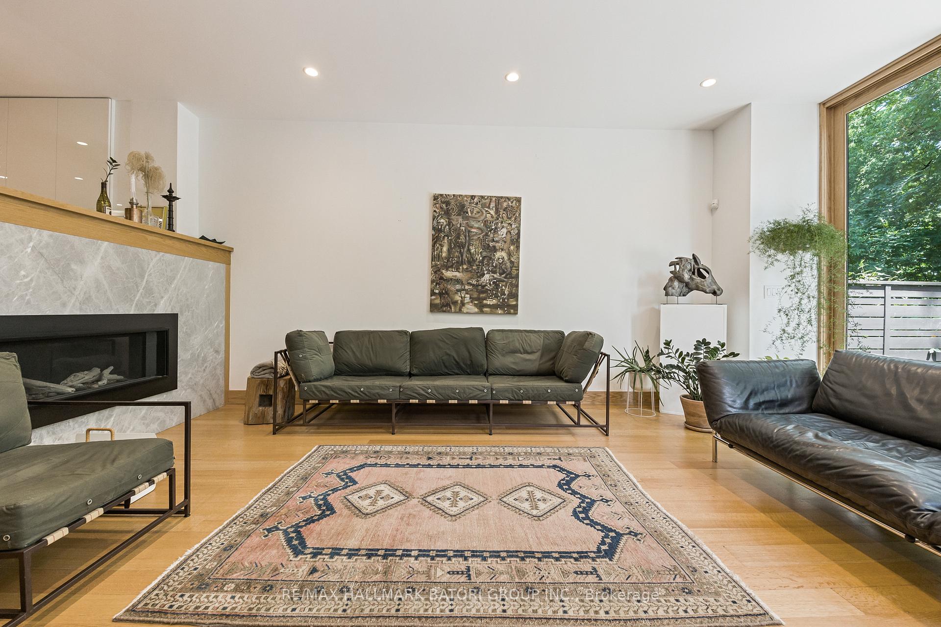 Photo 5 of 249 Albany Avenue, Toronto, The Annex — HOMEH
