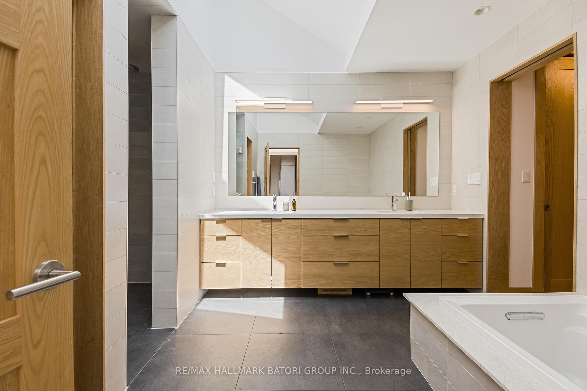 Photo 22 of 249 Albany Avenue, Toronto, The Annex — HOMEH
