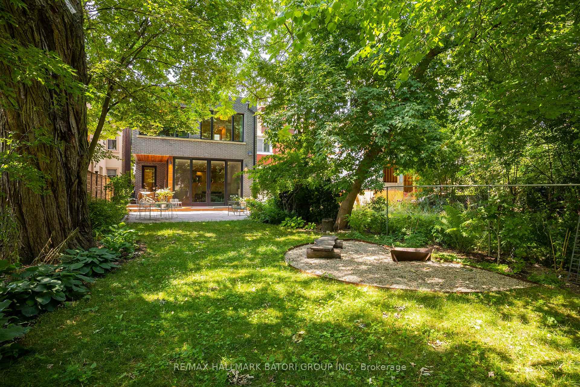 Photo 27 of 249 Albany Avenue, Toronto, The Annex — HOMEH