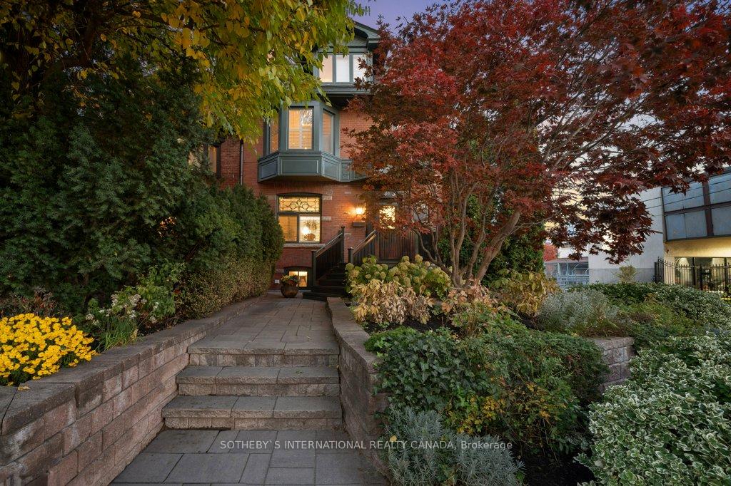 Photo 1 of 3 Poplar Plains Road, Toronto, Casa Loma — HOMEH