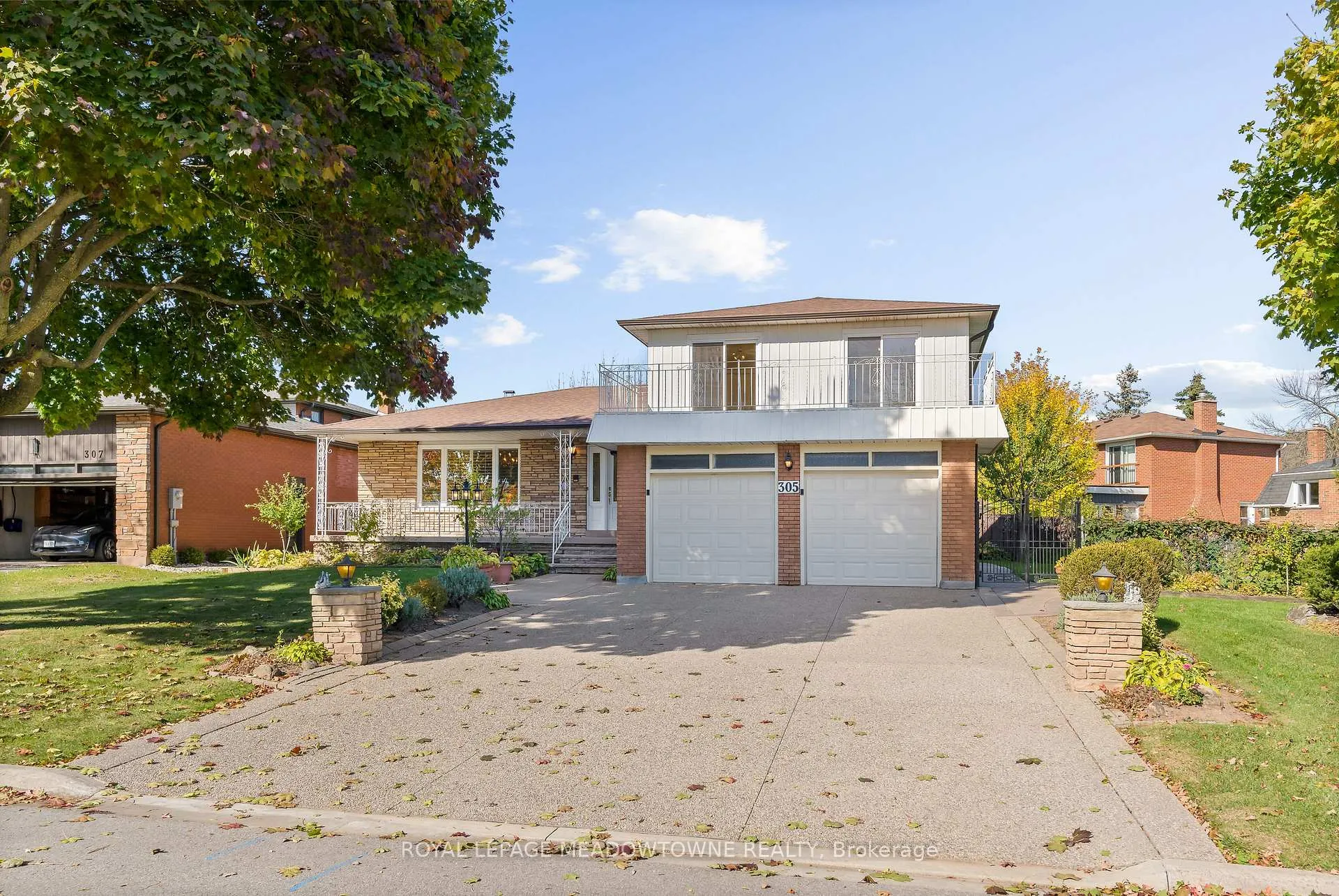 Front of 305 Ulric Crescent