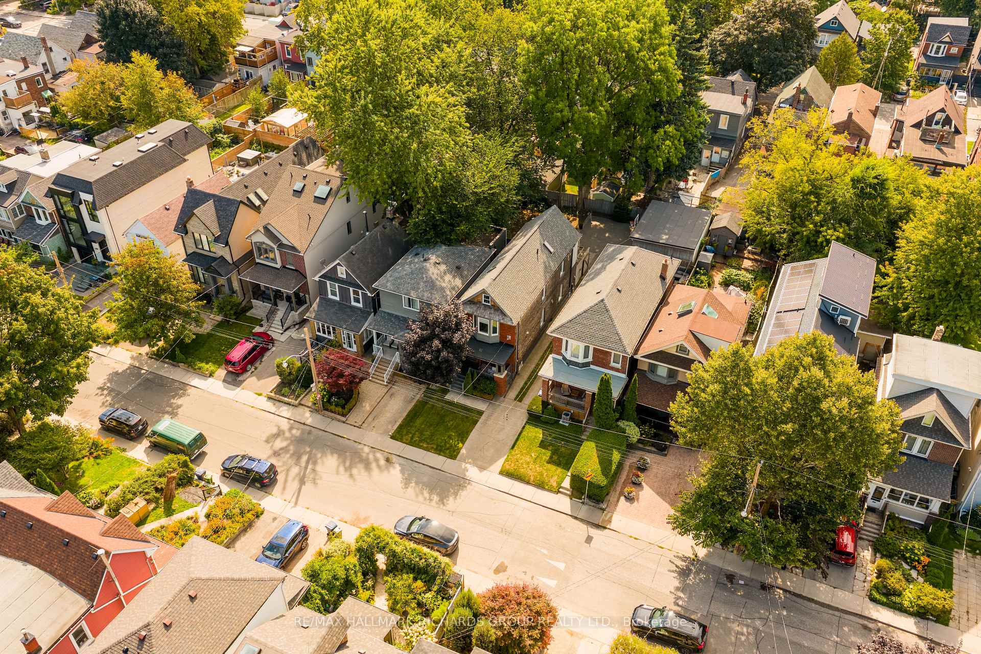 Photo 3 of 138 Ashdale Avenue, Toronto, Greenwood-Coxwell — HOMEH