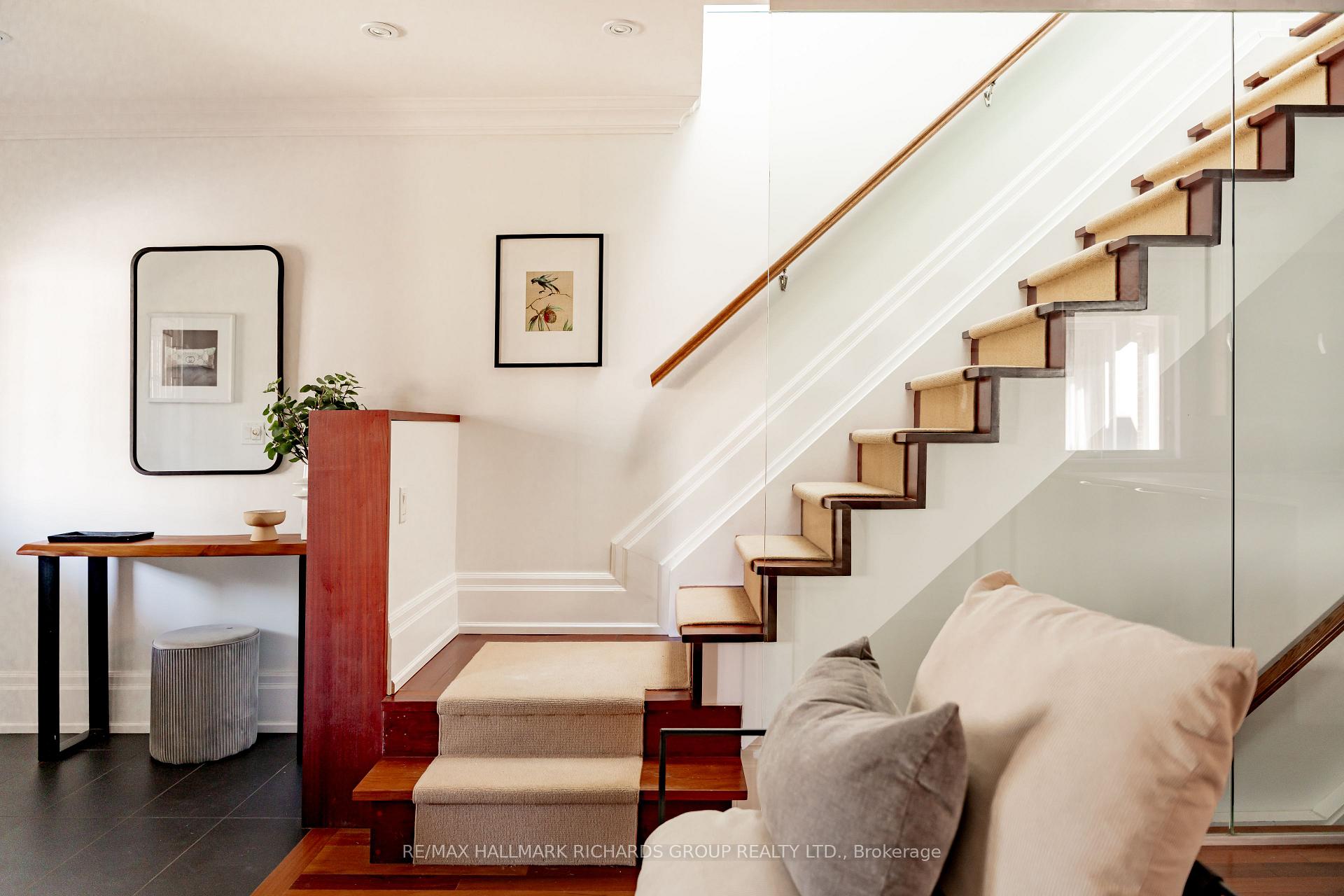 Photo 4 of 138 Ashdale Avenue, Toronto, Greenwood-Coxwell — HOMEH
