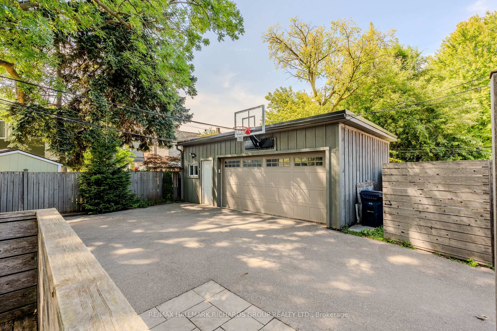 Photo 38 of 138 Ashdale Avenue, Toronto, Greenwood-Coxwell — HOMEH