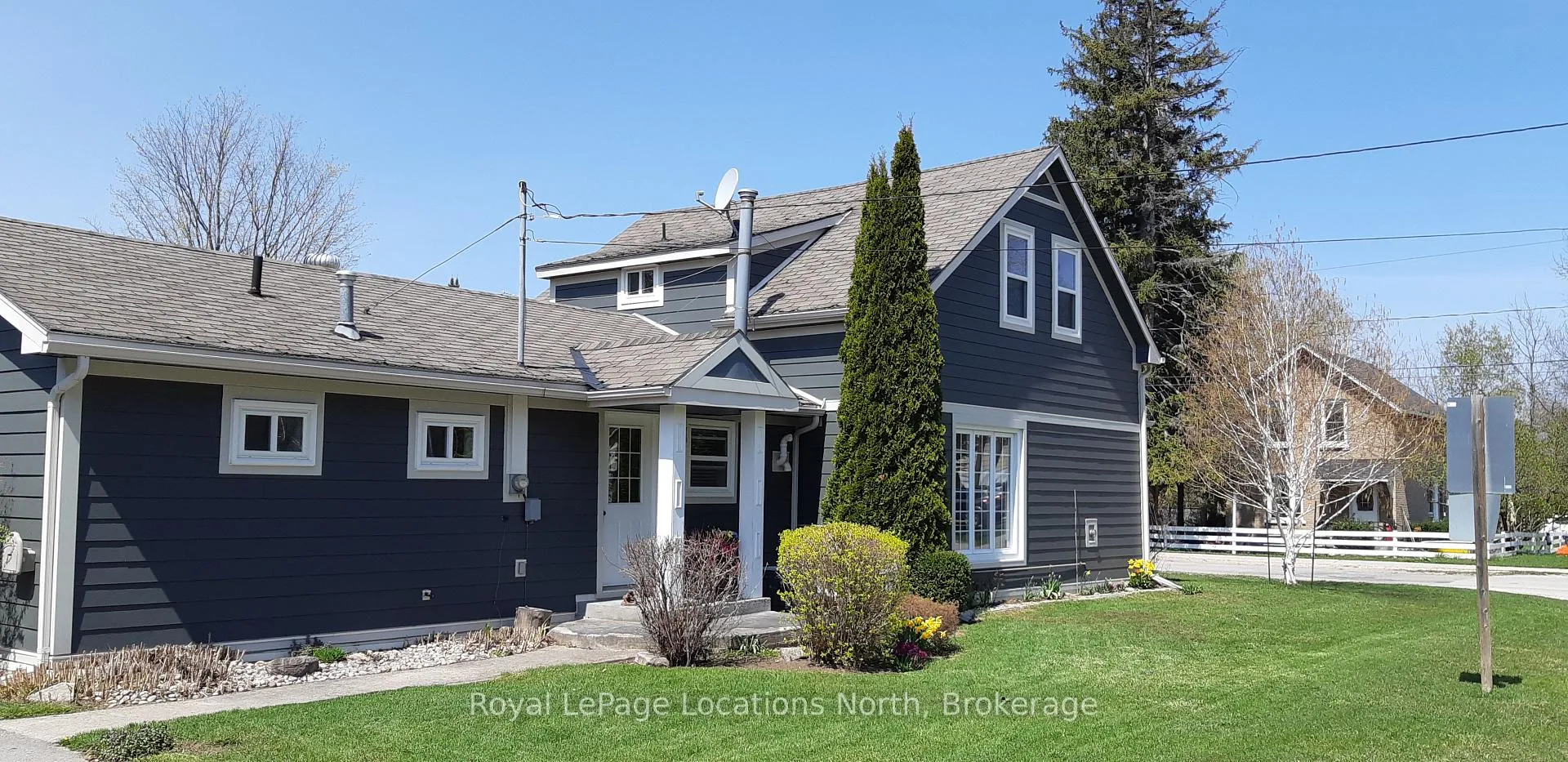 Photo 6 of 180 Ninth Street, Collingwood — HOMEH