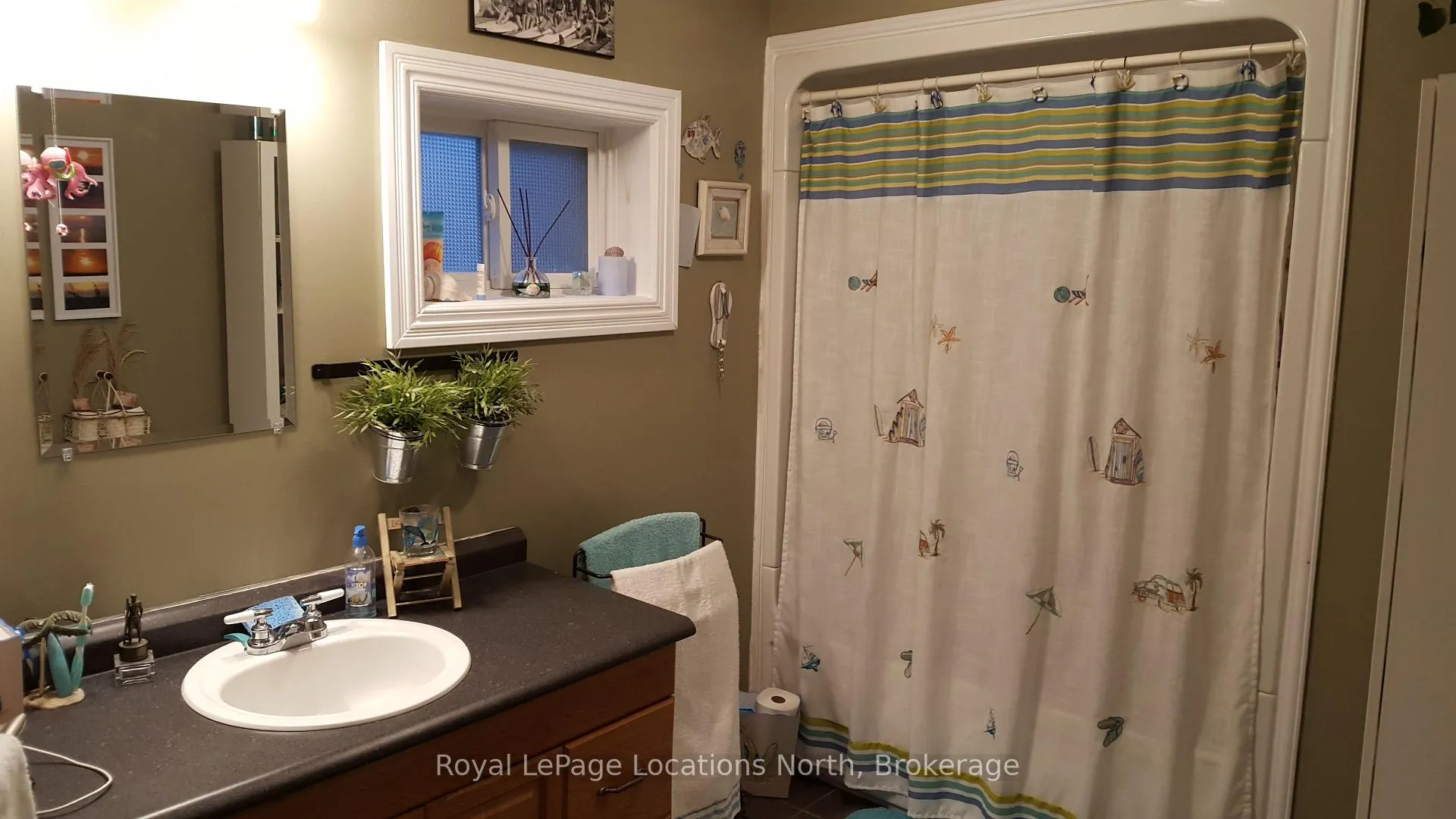 Photo 16 of 180 Ninth Street, Collingwood — HOMEH
