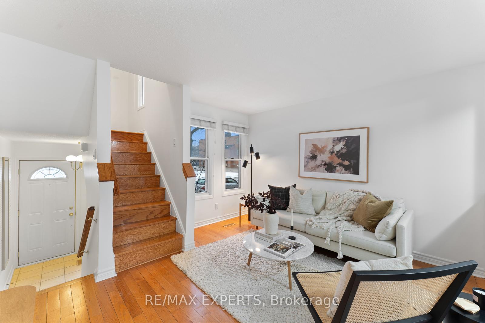 Photo 6 of 433 Melita Crescent, Toronto, Wychwood — HOMEH
