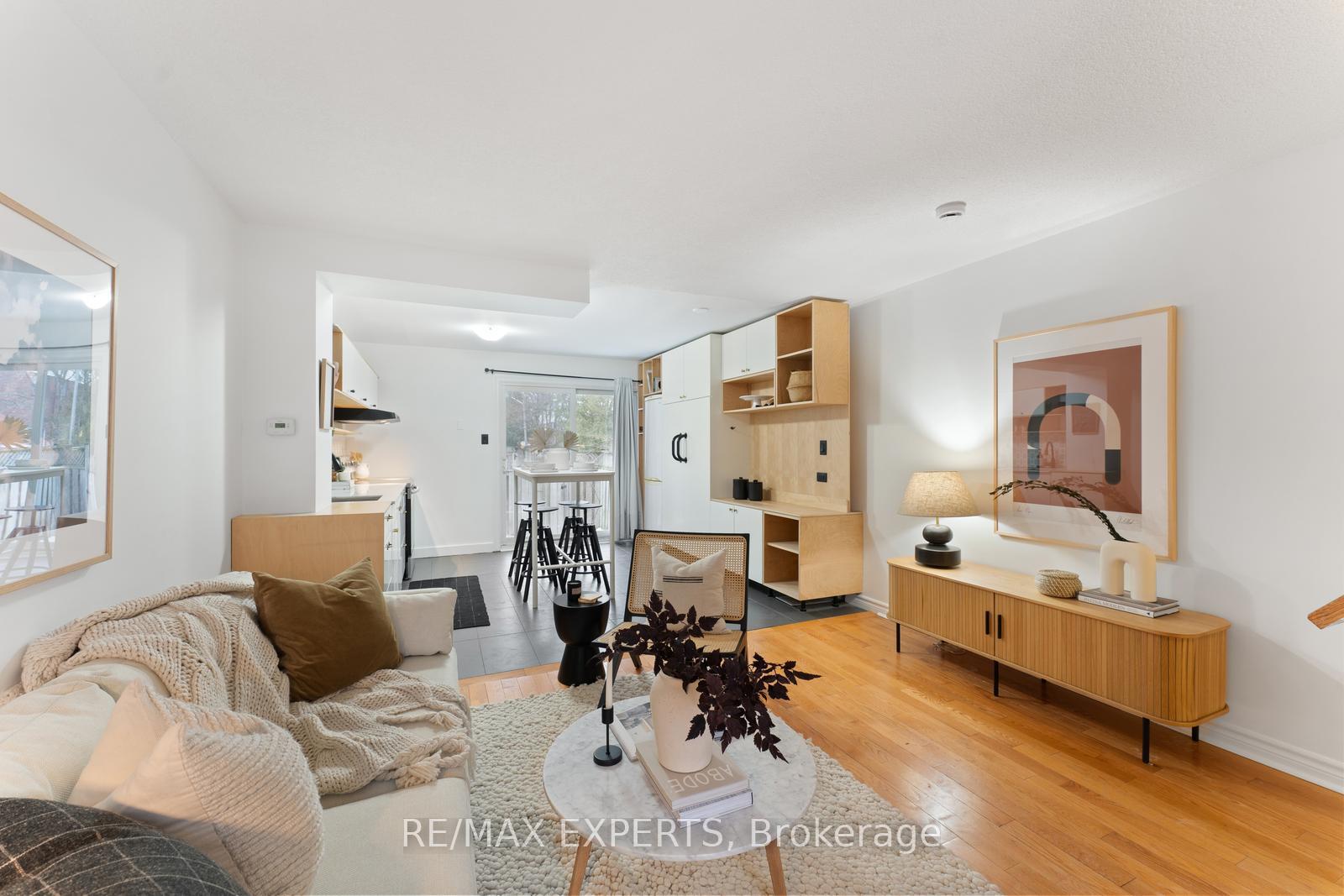 Photo 11 of 433 Melita Crescent, Toronto, Wychwood — HOMEH