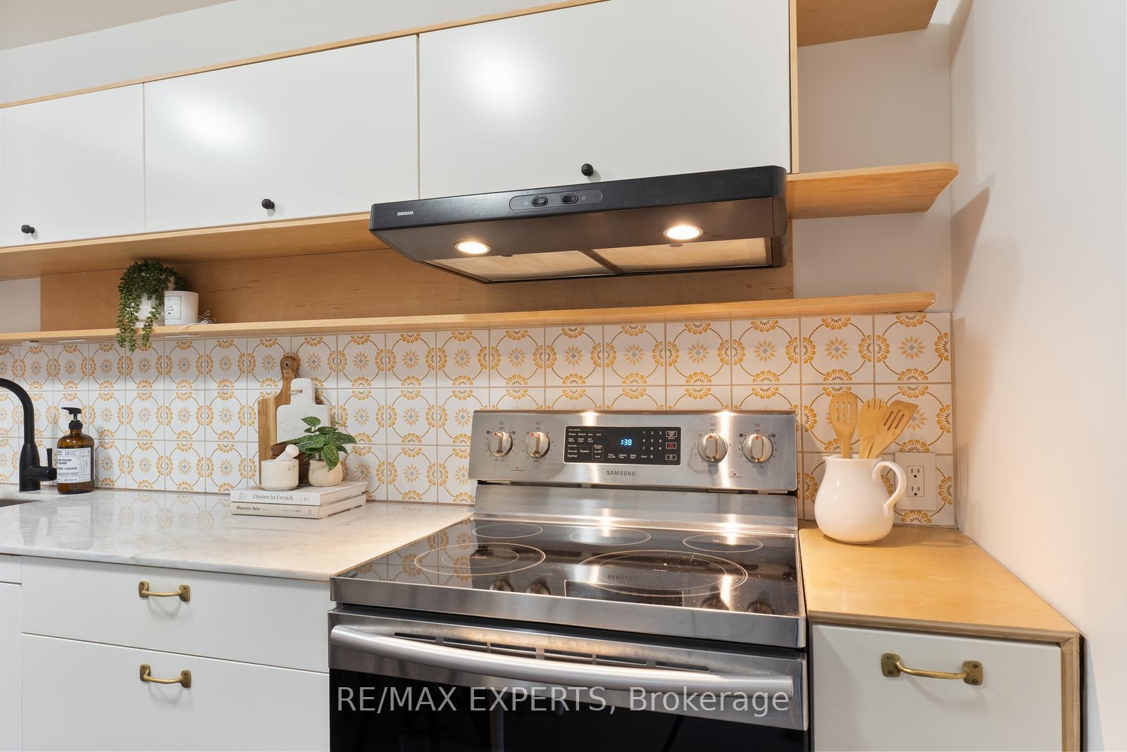 Photo 13 of 433 Melita Crescent, Toronto, Wychwood — HOMEH