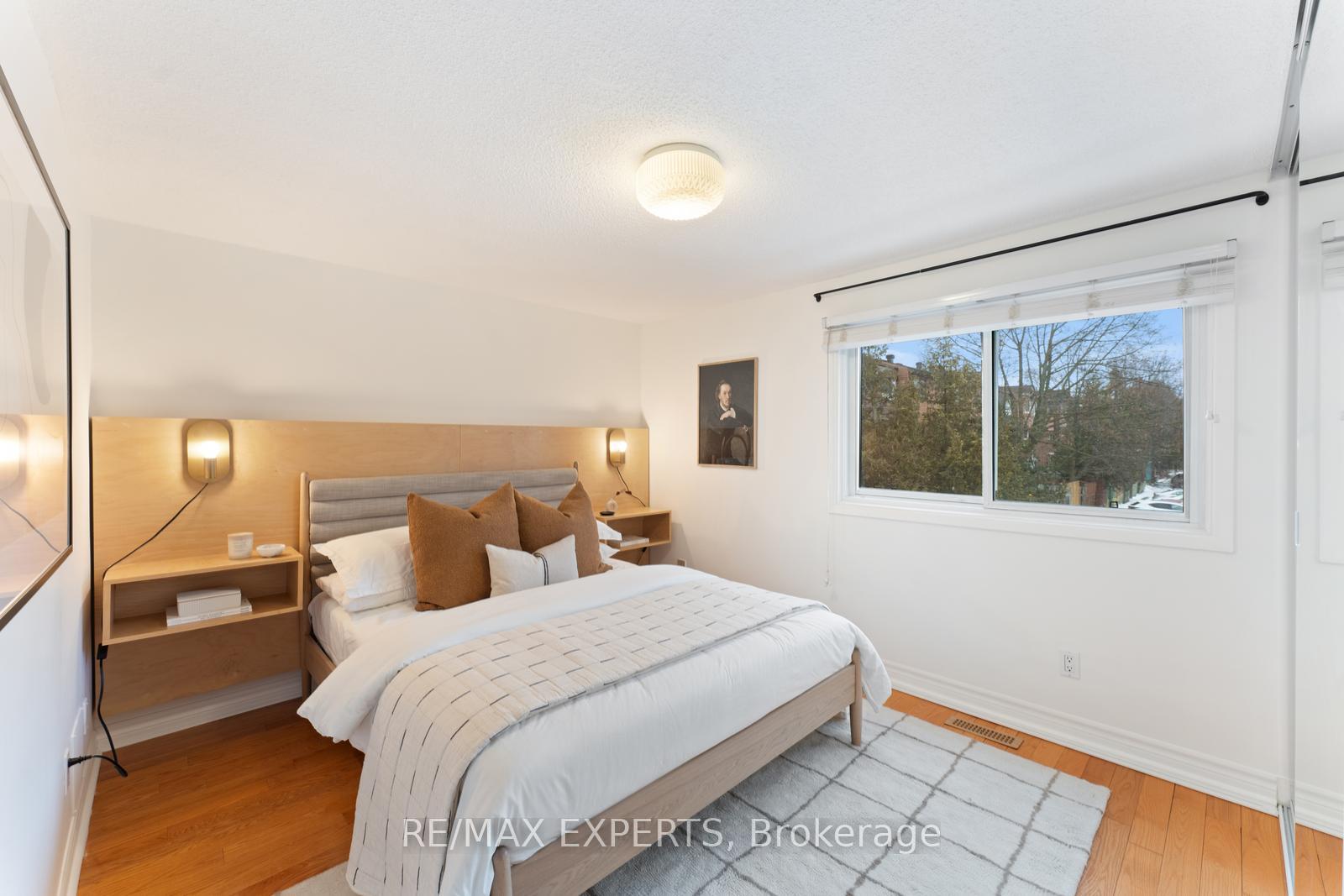 Photo 15 of 433 Melita Crescent, Toronto, Wychwood — HOMEH