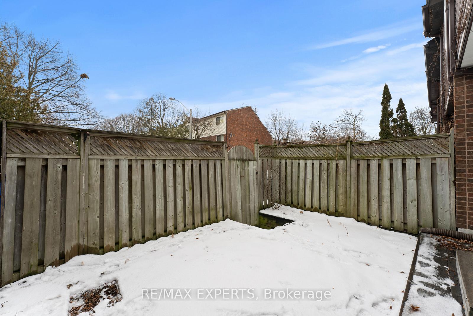 Photo 33 of 433 Melita Crescent, Toronto, Wychwood — HOMEH