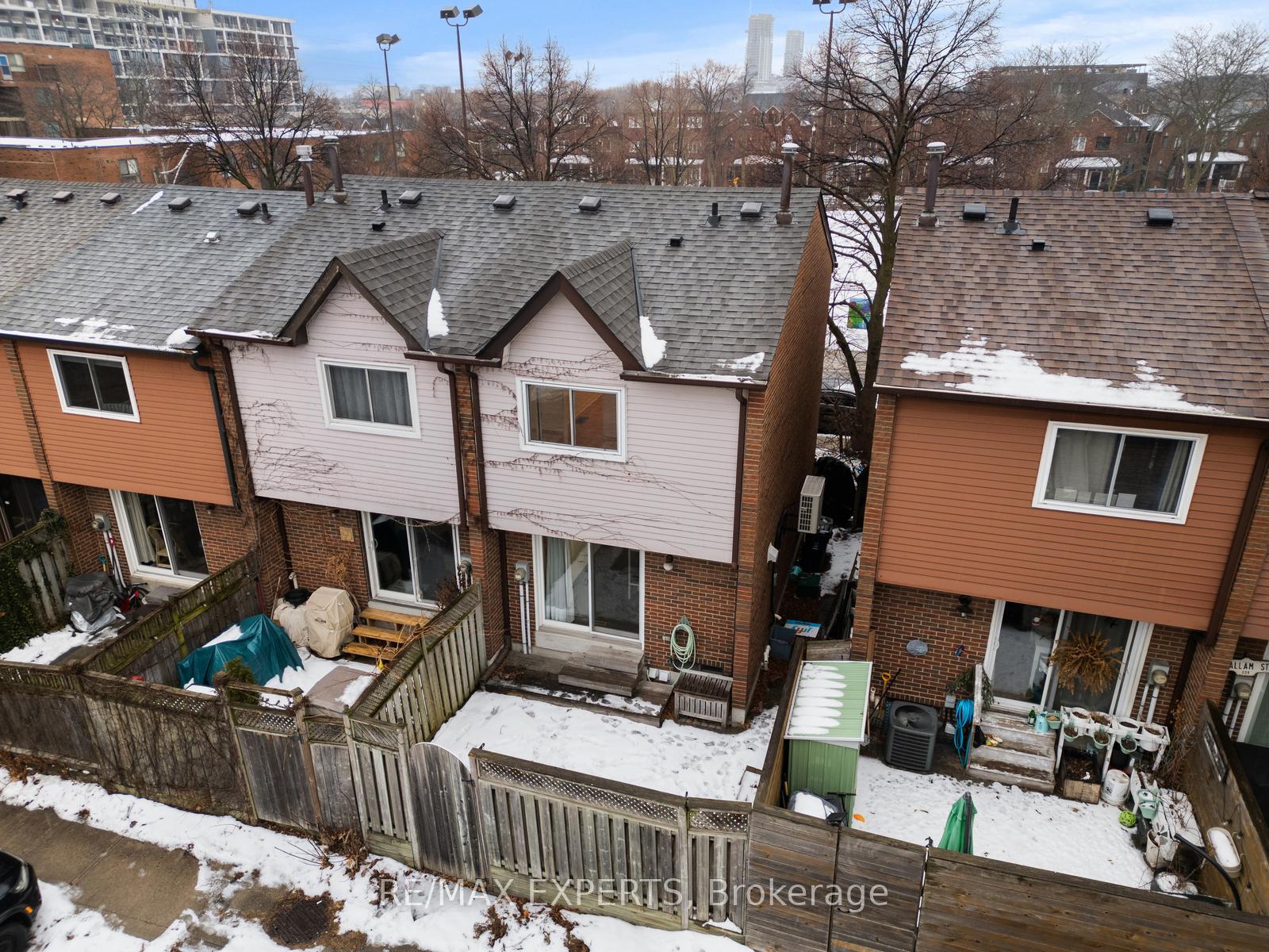 Photo 38 of 433 Melita Crescent, Toronto, Wychwood — HOMEH