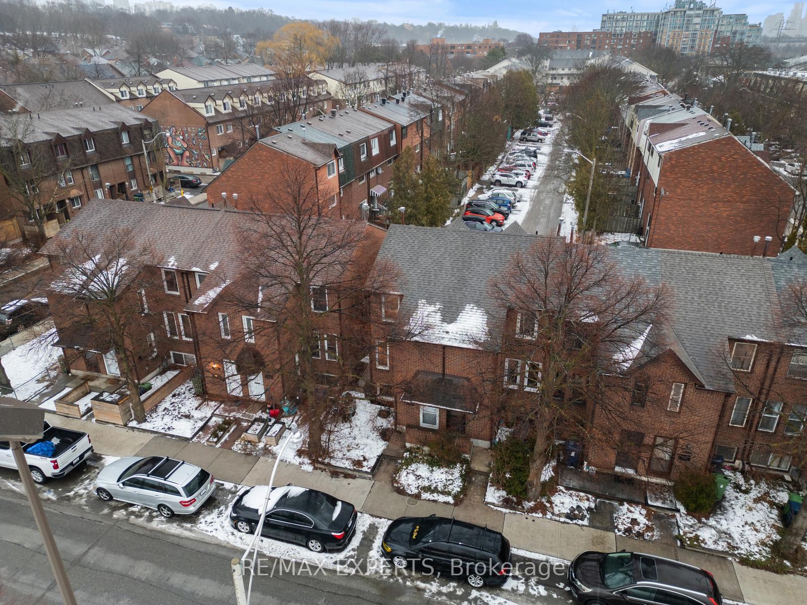 Photo 39 of 433 Melita Crescent, Toronto, Wychwood — HOMEH