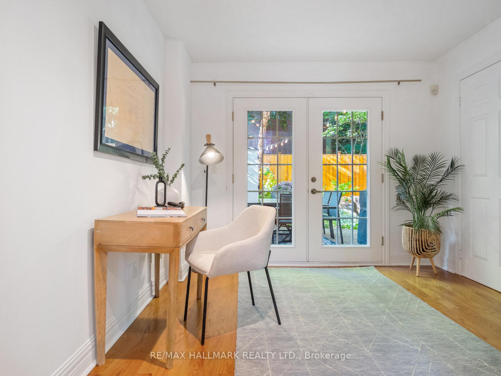 Photo 26 of 16 Fitzgerald Mews, Toronto, Woodbine Corridor — HOMEH