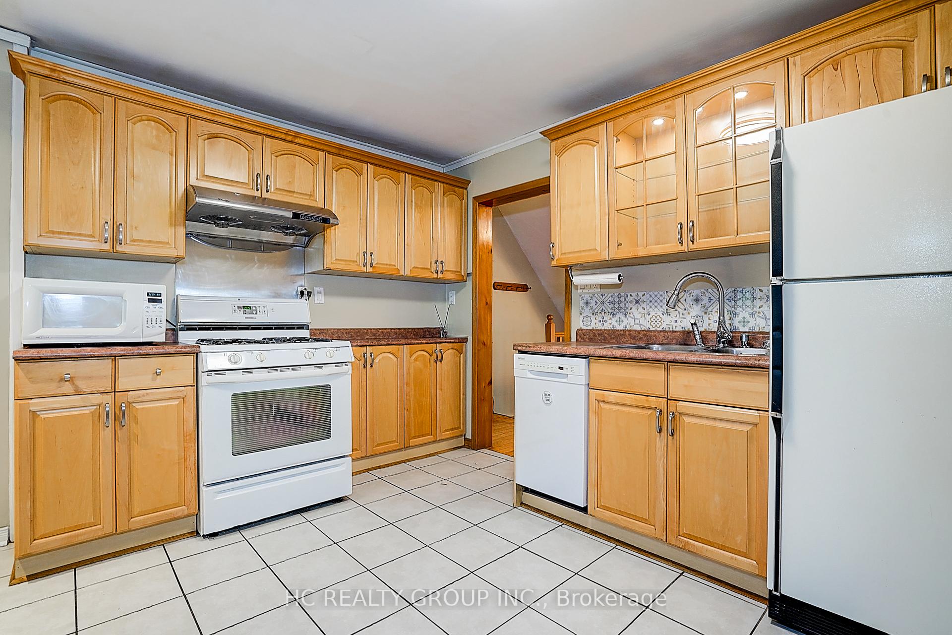 Photo 23 of 116 Holborne Avenue, Toronto, Danforth Village-East York — HOMEH
