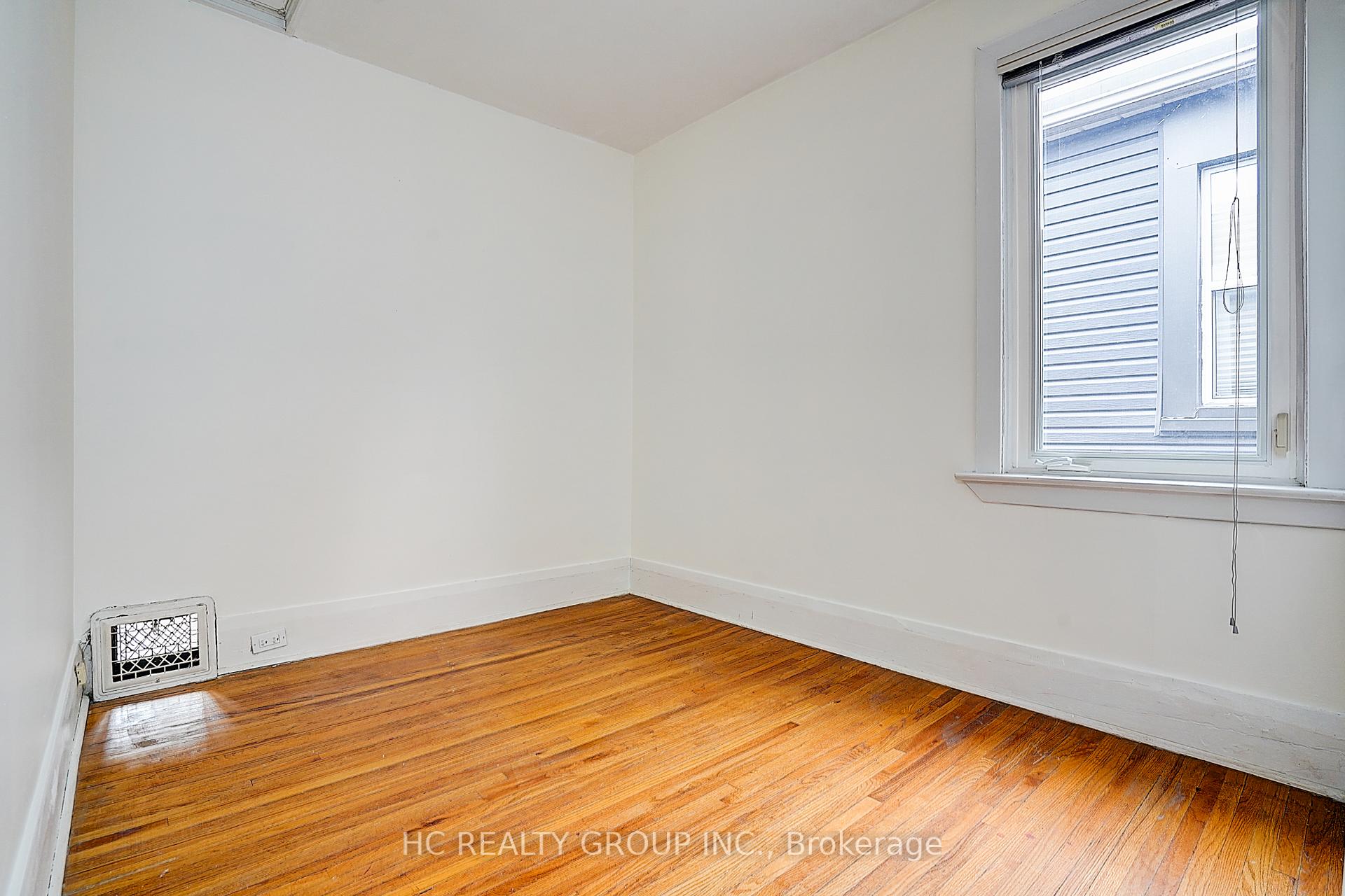 Photo 32 of 116 Holborne Avenue, Toronto, Danforth Village-East York — HOMEH