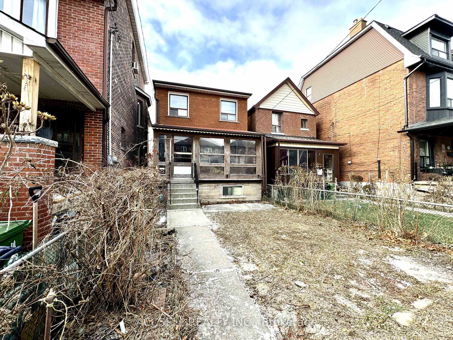Front of 684 Manning Avenue