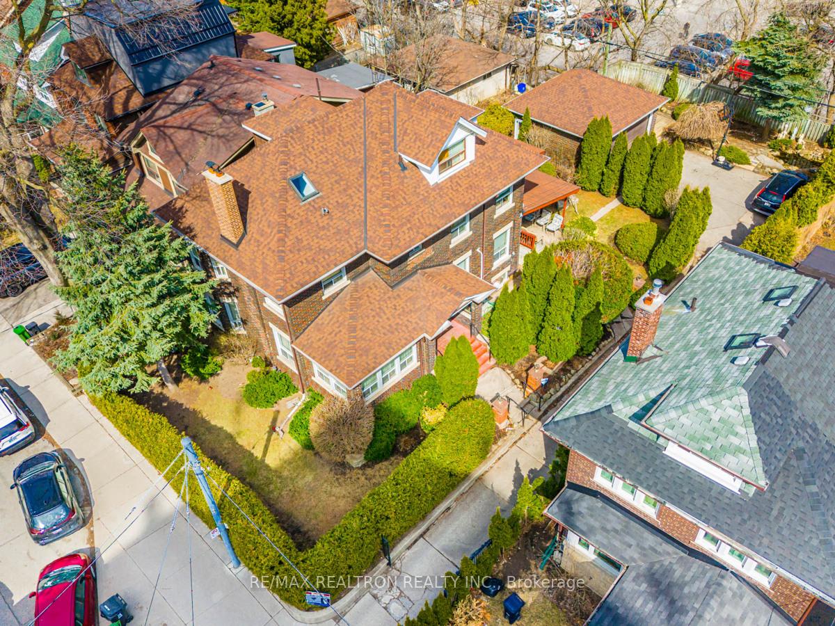 Photo 12 of 25 Robina Avenue, Toronto, Oakwood Village — HOMEH