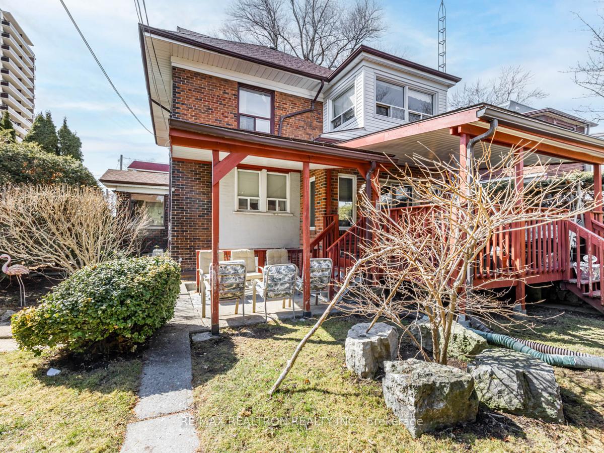 Photo 20 of 25 Robina Avenue, Toronto, Oakwood Village — HOMEH