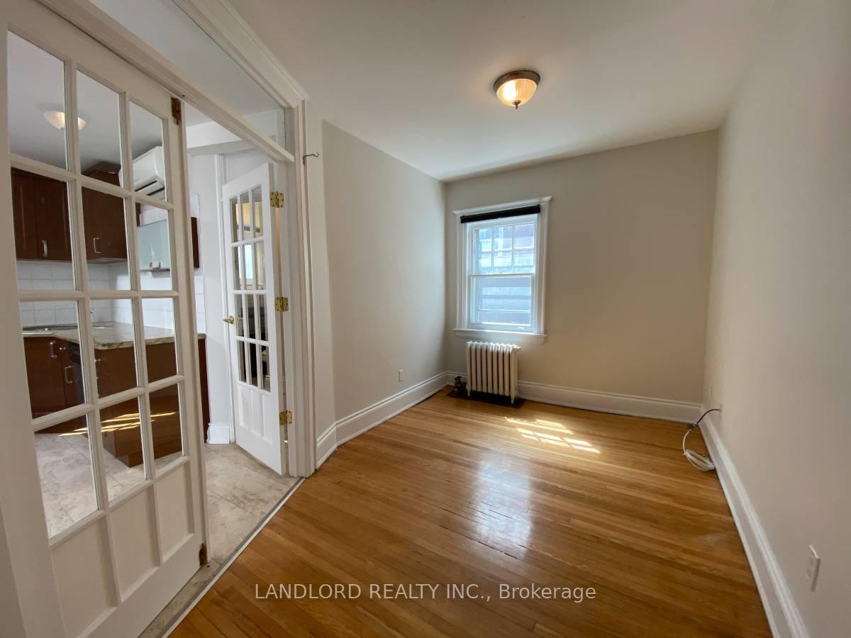 Photo 7 of Unit D, 343 St. Clair Avenue, Toronto, Casa Loma — HOMEH