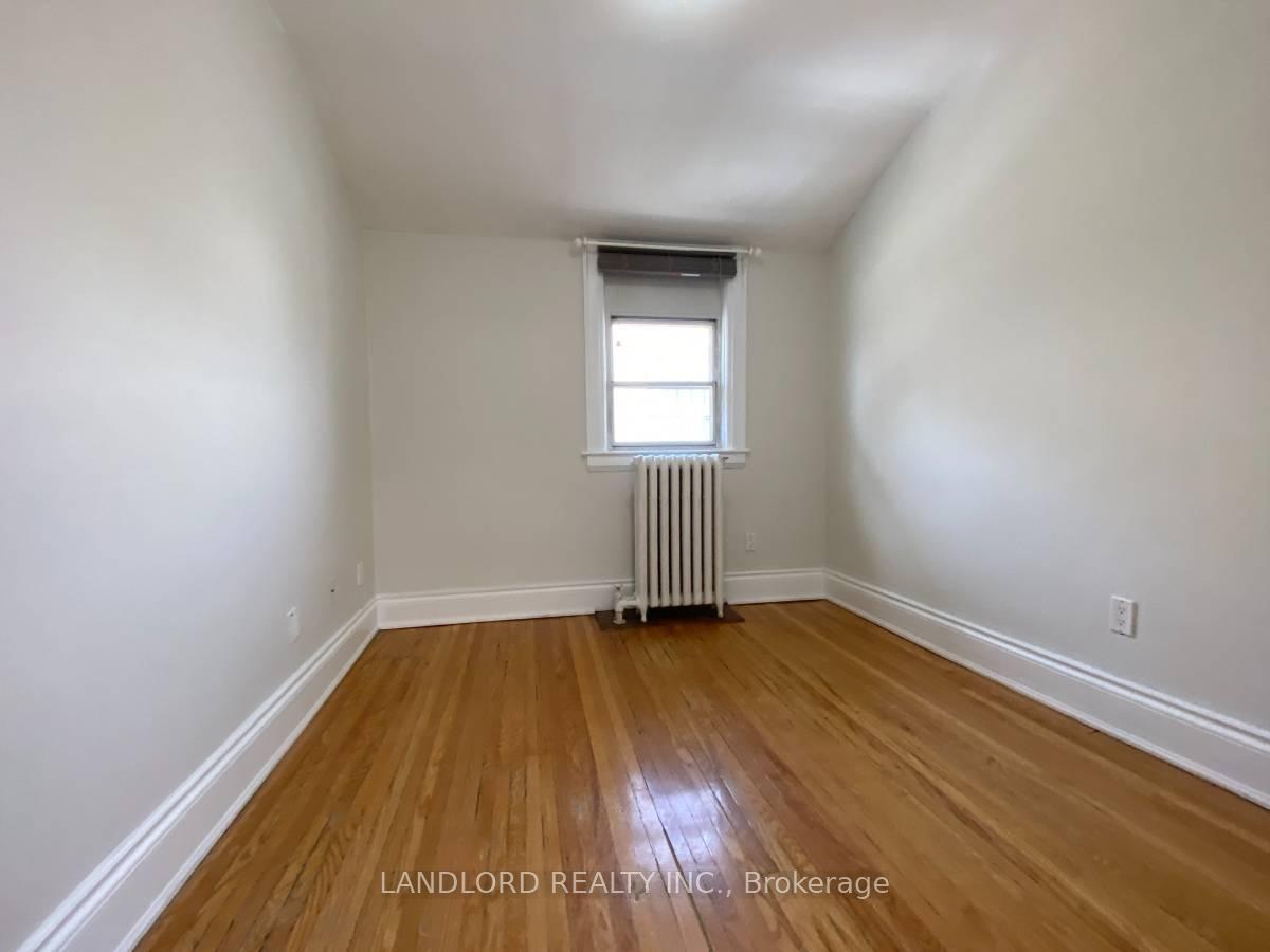 Photo 15 of Unit D, 343 St. Clair Avenue, Toronto, Casa Loma — HOMEH