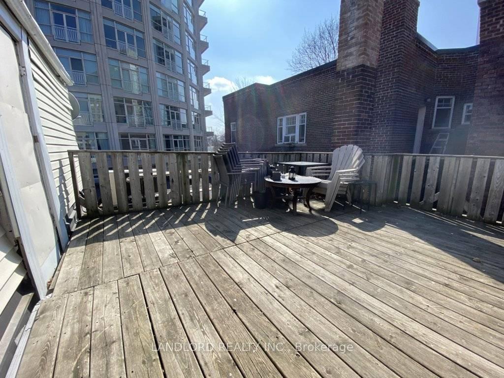 Photo 17 of Unit D, 343 St. Clair Avenue, Toronto, Casa Loma — HOMEH