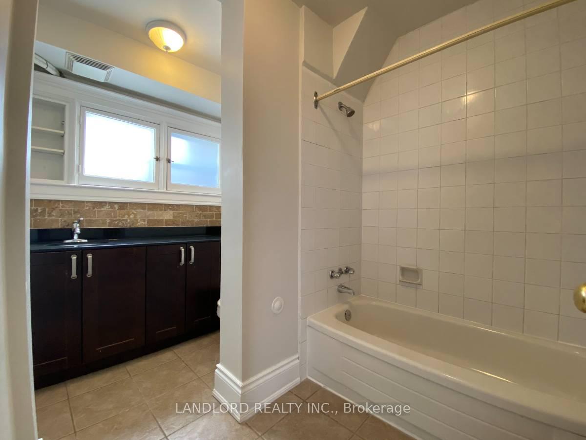 Photo 18 of Unit D, 343 St. Clair Avenue, Toronto, Casa Loma — HOMEH