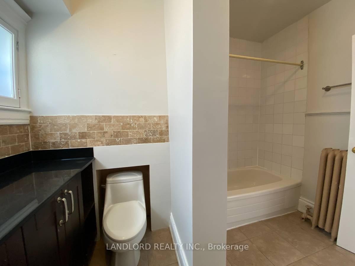 Photo 20 of Unit D, 343 St. Clair Avenue, Toronto, Casa Loma — HOMEH