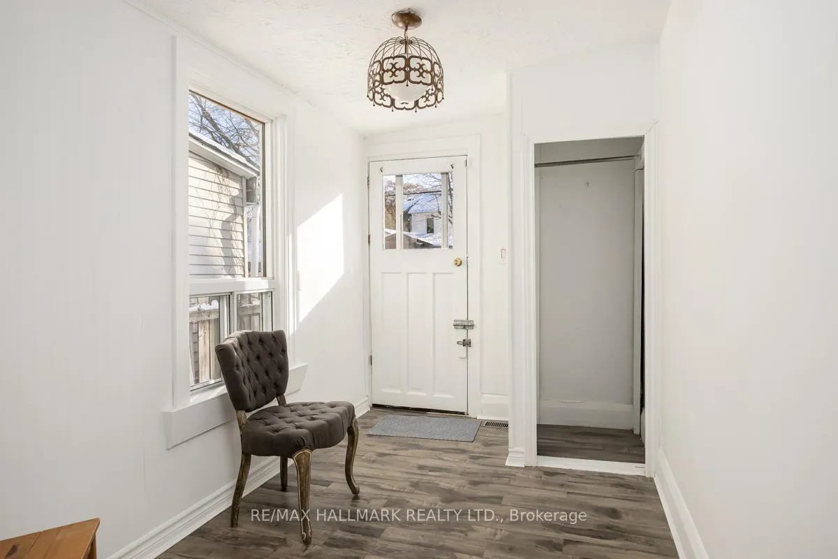 Photo 8 of 801 Sammon Avenue, Toronto, Danforth Village-East York — HOMEH