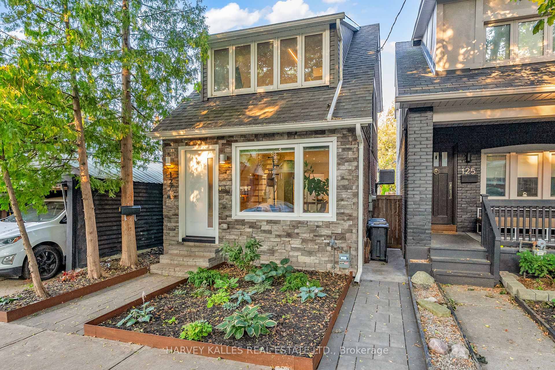 Photo 2 of 127 Alton Avenue, Toronto, South Riverdale — HOMEH